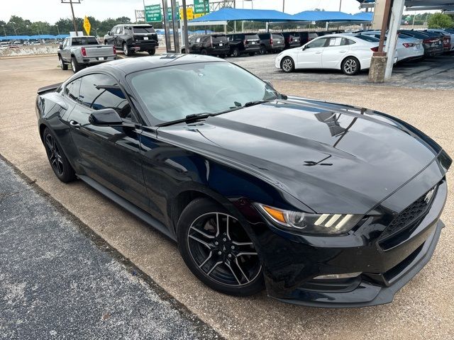 2017 Ford Mustang V6