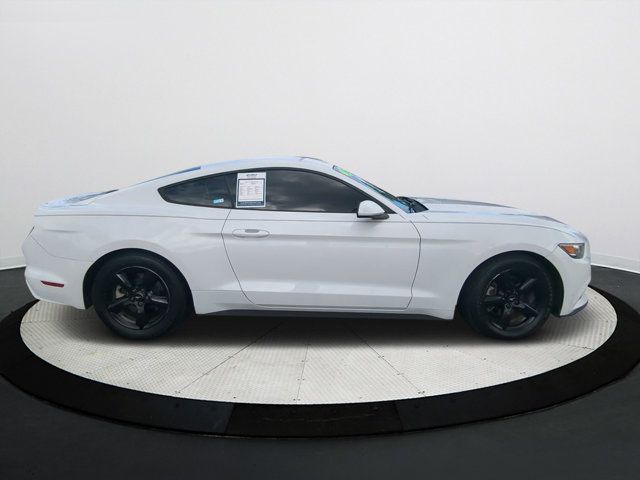 2017 Ford Mustang V6