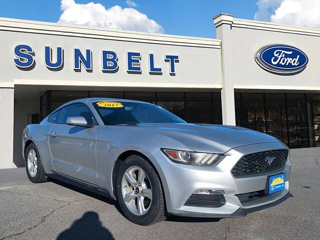 2017 Ford Mustang V6