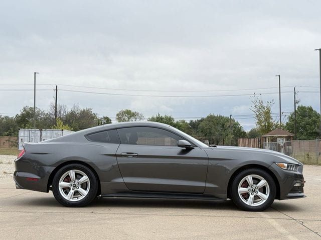 2017 Ford Mustang V6