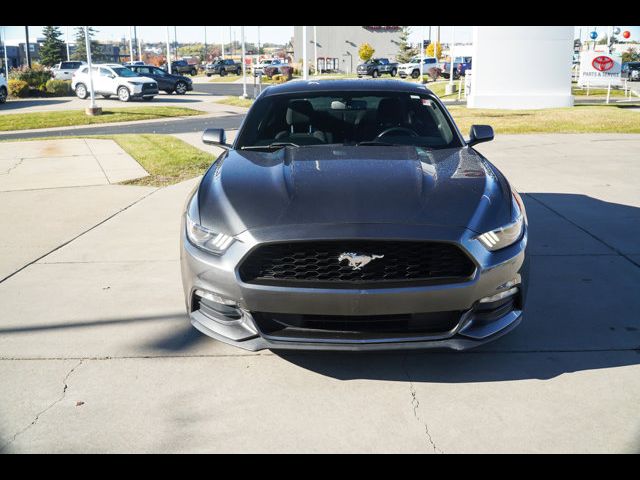 2017 Ford Mustang V6