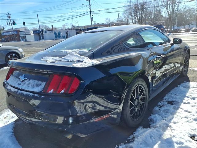 2017 Ford Mustang V6