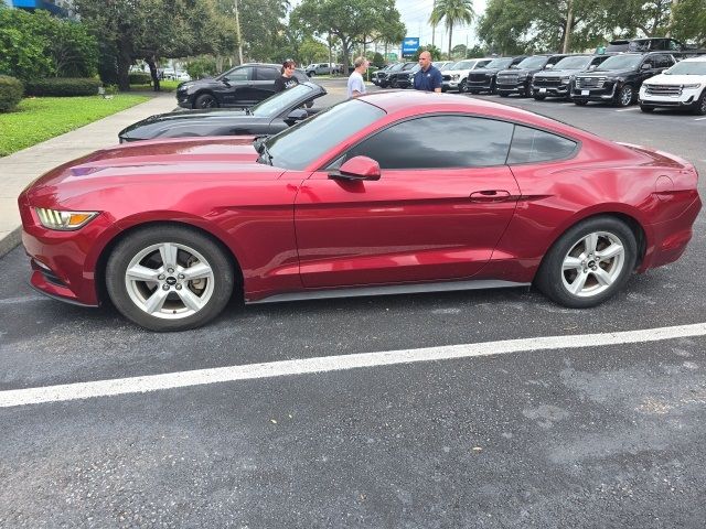 2017 Ford Mustang V6