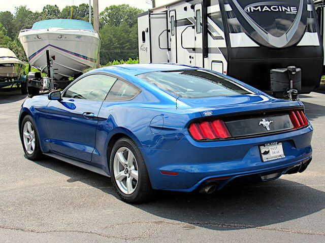 2017 Ford Mustang V6