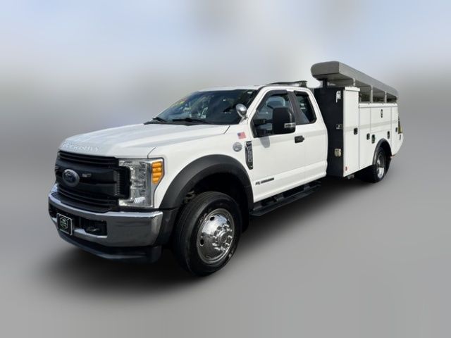 2017 Ford F-550 