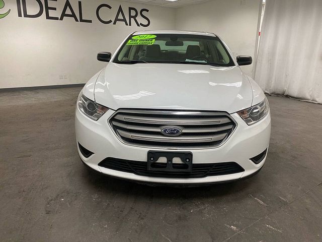 2017 Ford Taurus SE