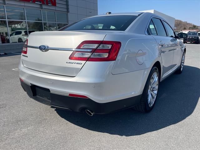 2017 Ford Taurus Limited