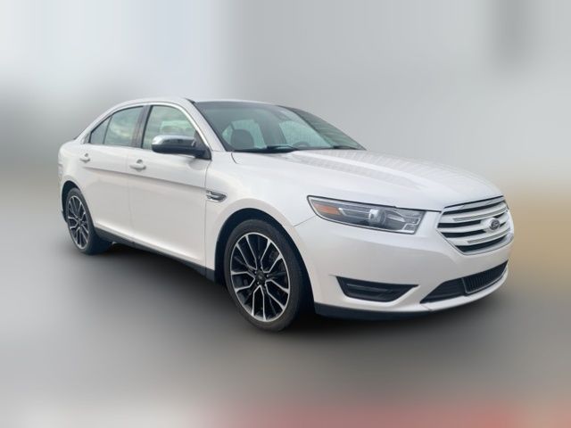 2017 Ford Taurus Limited