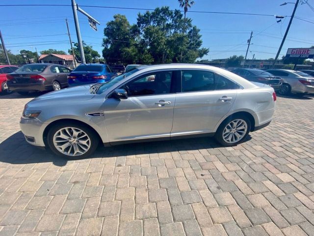 2017 Ford Taurus Limited