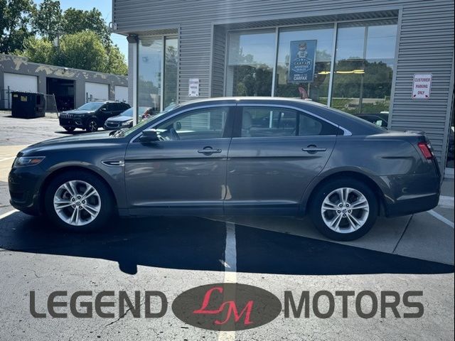 2017 Ford Taurus SE