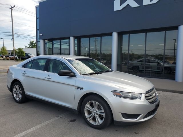 2017 Ford Taurus SE