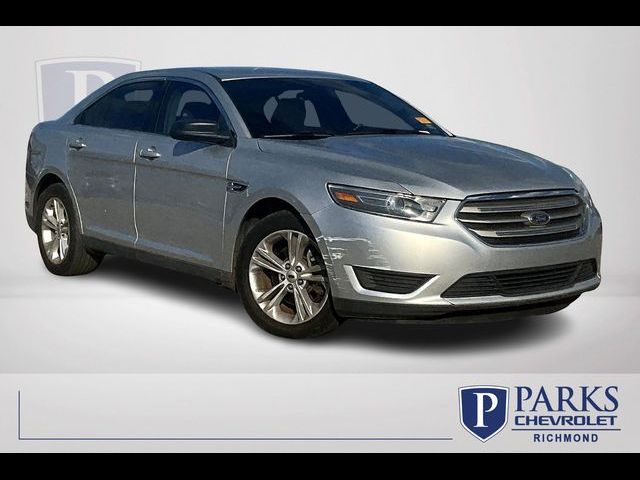 2017 Ford Taurus SE