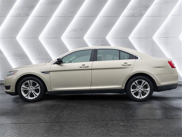 2017 Ford Taurus SE