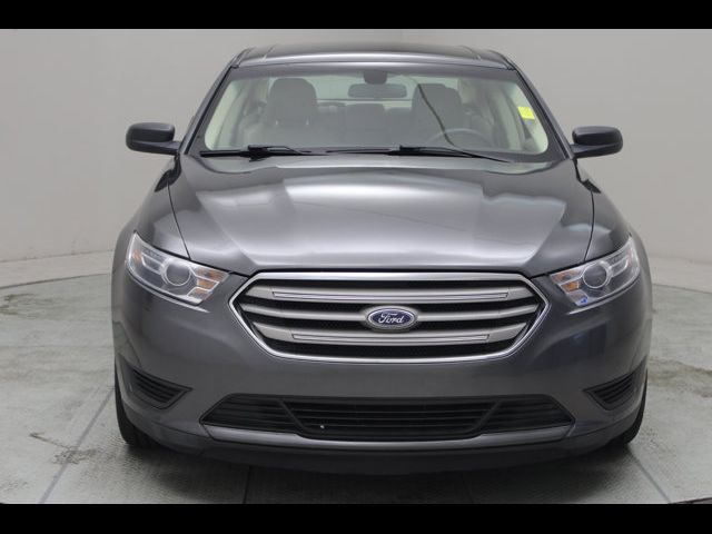 2017 Ford Taurus SE