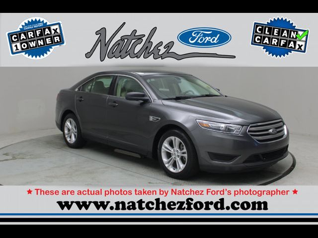 2017 Ford Taurus SE