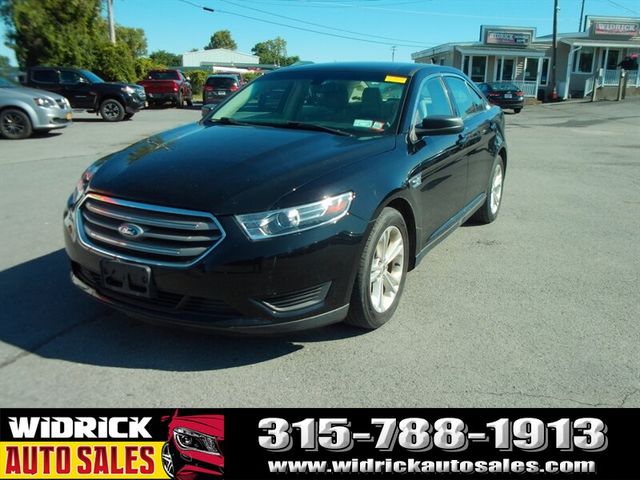 2017 Ford Taurus SE