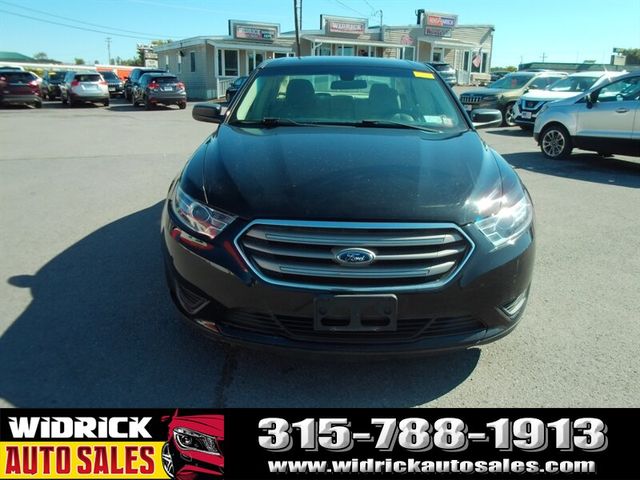 2017 Ford Taurus SE