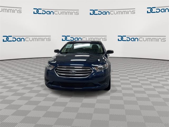 2017 Ford Taurus SE