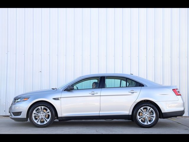 2017 Ford Taurus SE