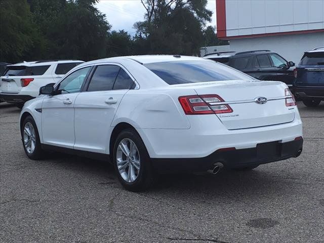 2017 Ford Taurus SE