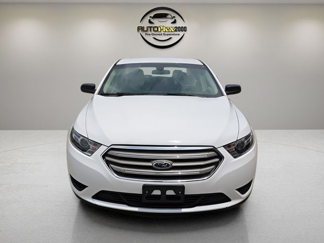 2017 Ford Taurus SE