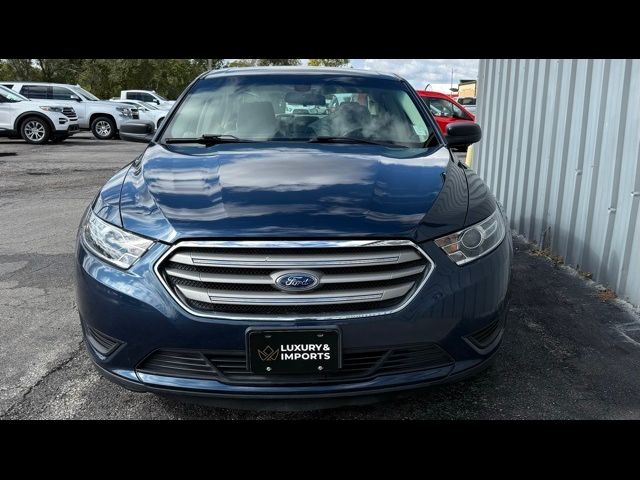 2017 Ford Taurus SE