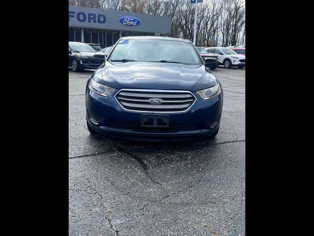 2017 Ford Taurus SE