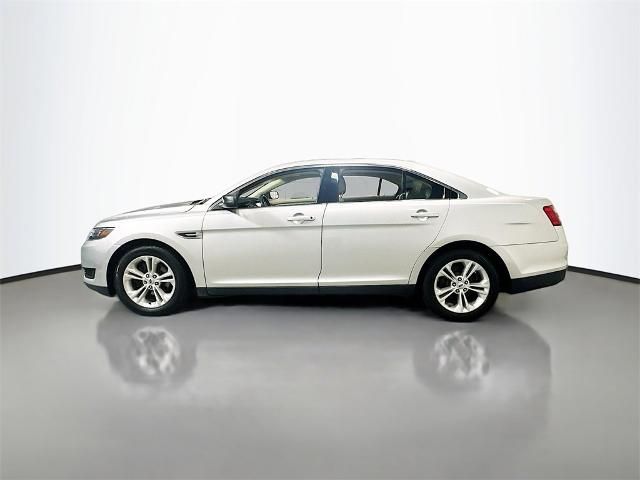 2017 Ford Taurus SE