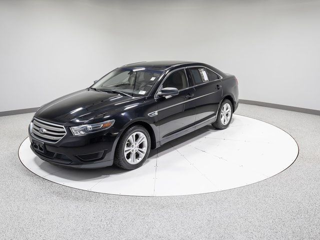 2017 Ford Taurus SE