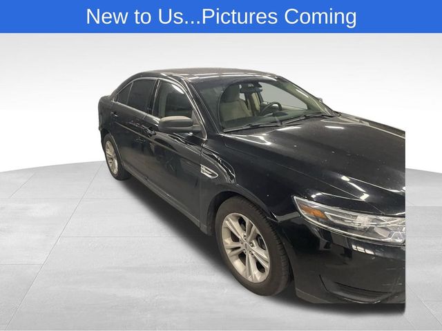 2017 Ford Taurus SE