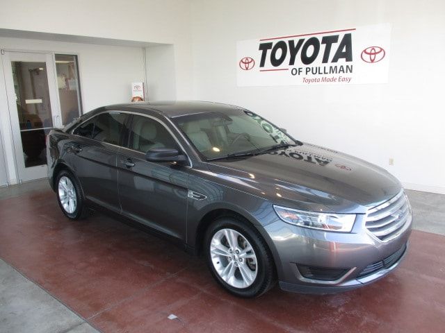 2017 Ford Taurus SE