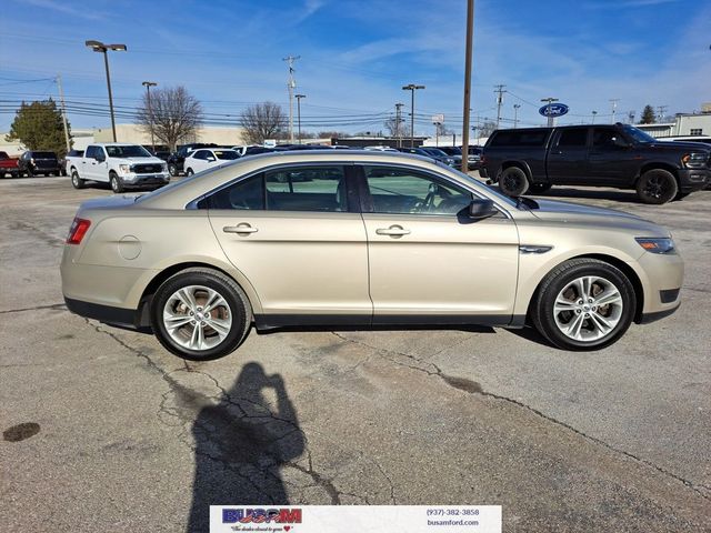 2017 Ford Taurus SE