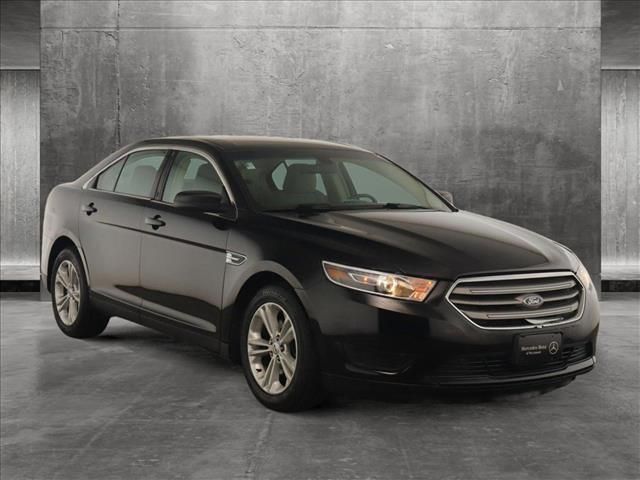 2017 Ford Taurus SE