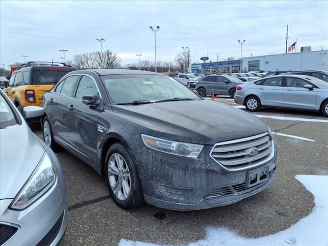 2017 Ford Taurus SE