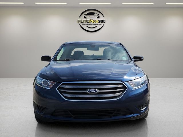 2017 Ford Taurus SE