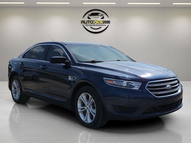 2017 Ford Taurus SE