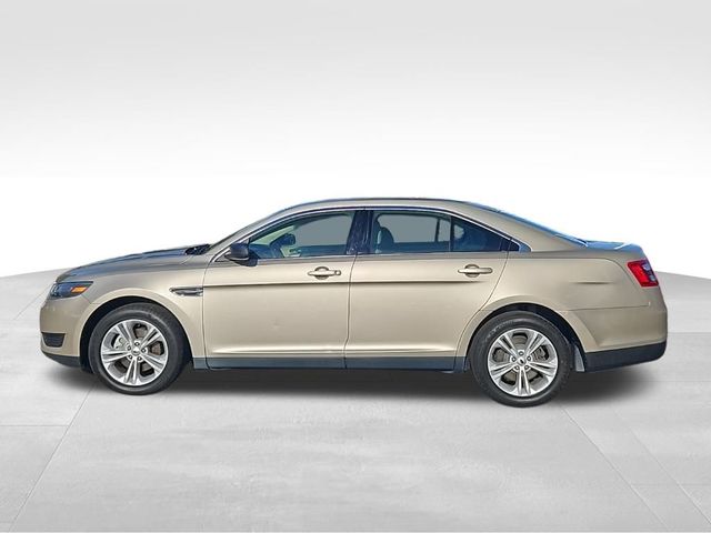 2017 Ford Taurus SE