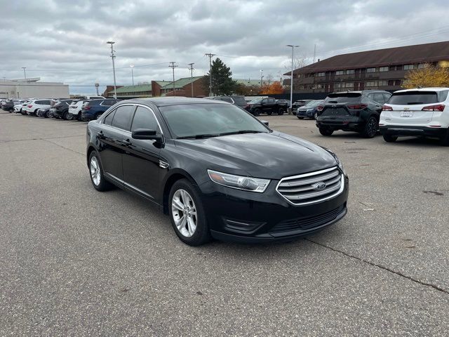 2017 Ford Taurus SEL