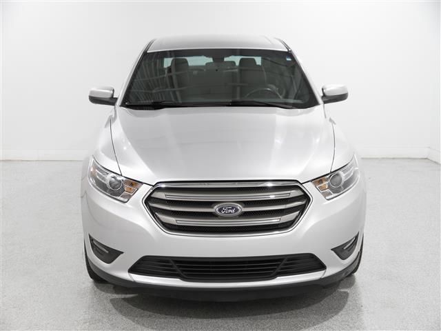 2017 Ford Taurus SEL