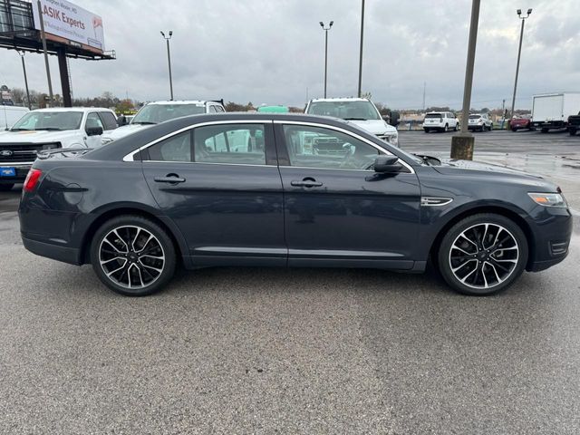 2017 Ford Taurus SEL