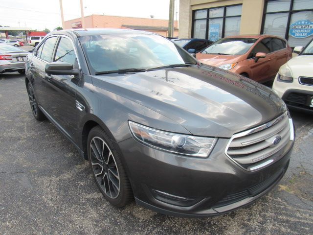 2017 Ford Taurus SEL