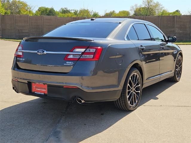 2017 Ford Taurus SEL