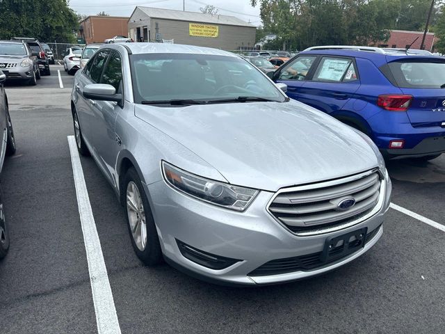 2017 Ford Taurus SEL