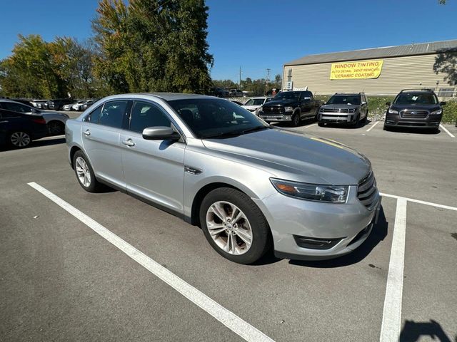 2017 Ford Taurus SEL