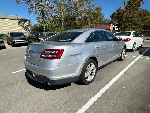 2017 Ford Taurus SEL