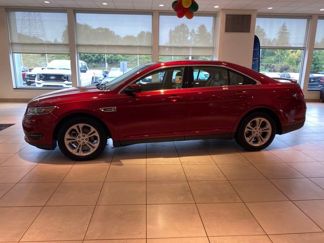 2017 Ford Taurus SEL