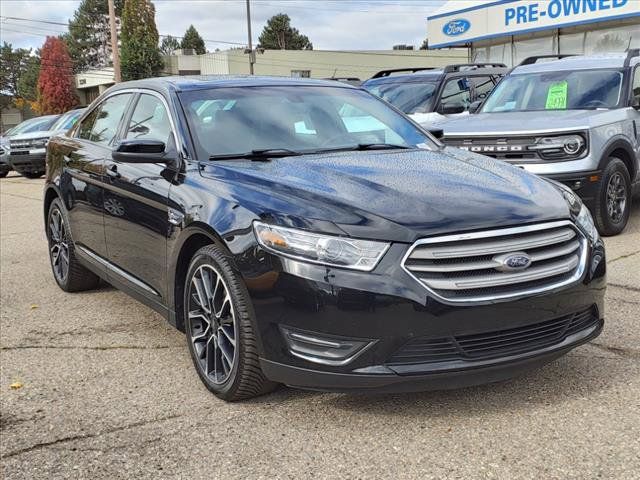 2017 Ford Taurus SEL