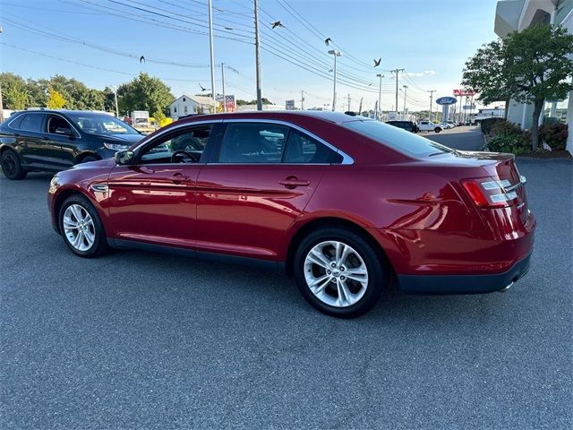 2017 Ford Taurus SEL