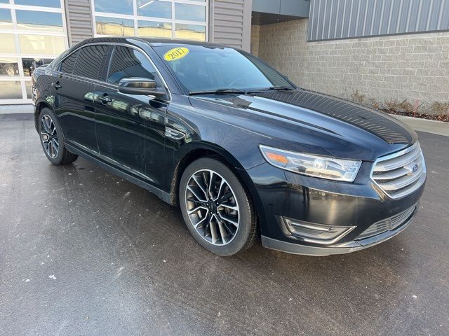 2017 Ford Taurus SEL