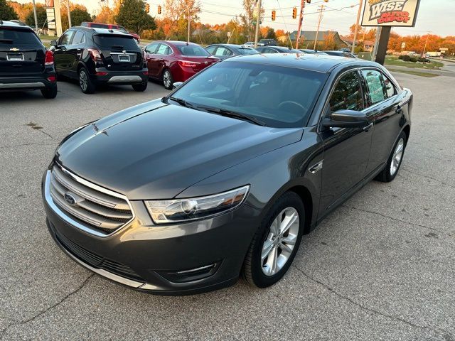 2017 Ford Taurus SEL